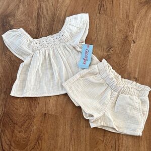 Cat & Jack Cream Kids Matching Set